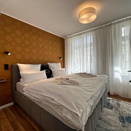 Nr 3 Lichtdurchflutetes Apartment Am Historischen Marktplatz 66 Qm #Cosiness Company 23 Schwerin  Exterior photo